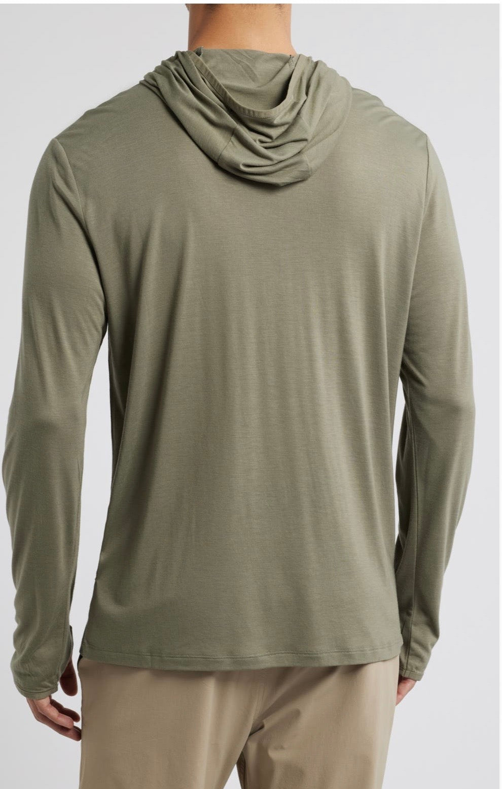 Free Fly Lightweight Hoodie                    Size ~ Medium                     Color ~Camo