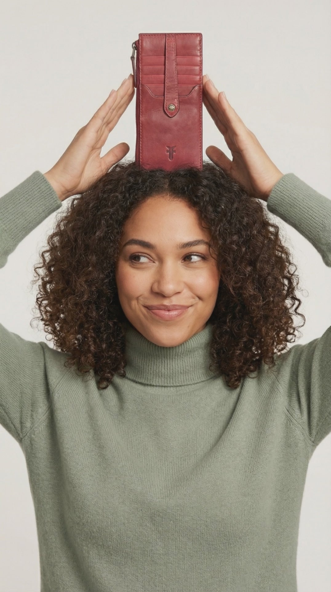 FRYE LEATHER ~ Melissa Snap Card Wallet                          Color ~ Antique Berry